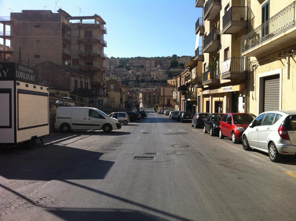 Casa Della Nonna Villa Modica Bagian luar foto