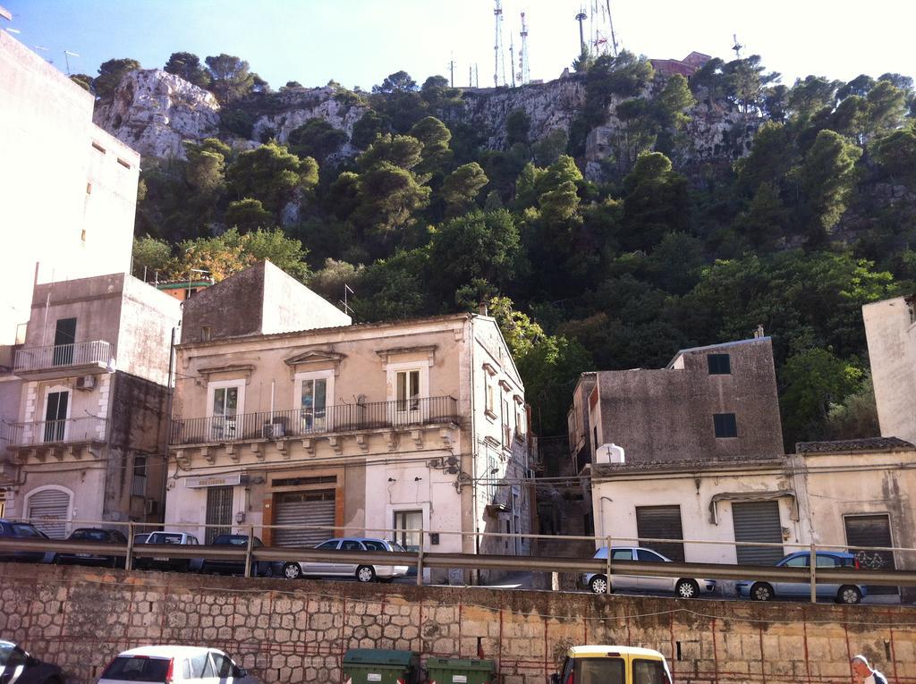 Casa Della Nonna Villa Modica Bagian luar foto
