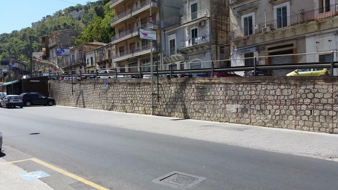 Casa Della Nonna Villa Modica Bagian luar foto